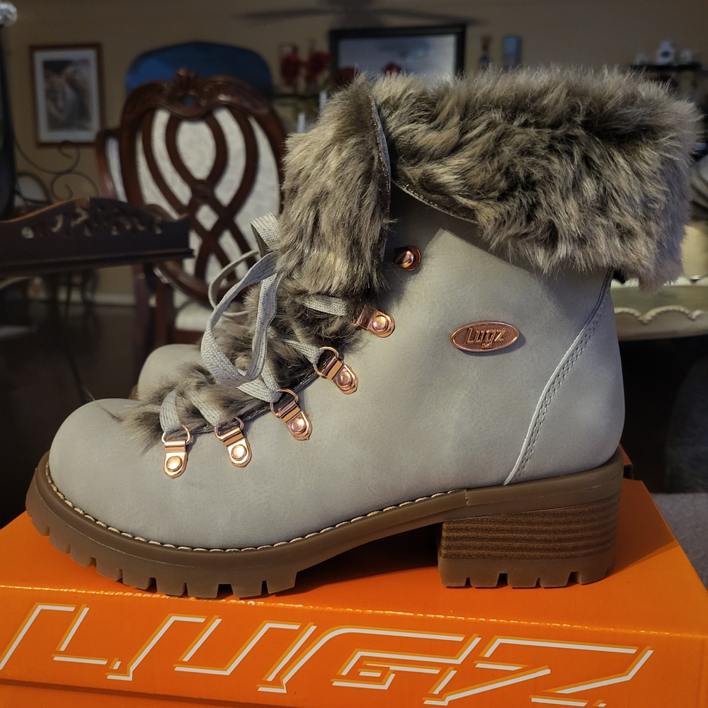 Lugz Women's Light Gray Fur-Trimmed Boots